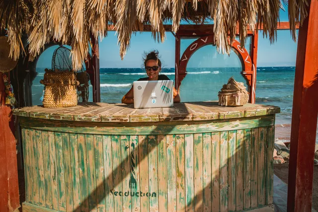 Wohnen ohne Grenzen: Wie Digital Nomads den Immobilienmarkt umkrempeln